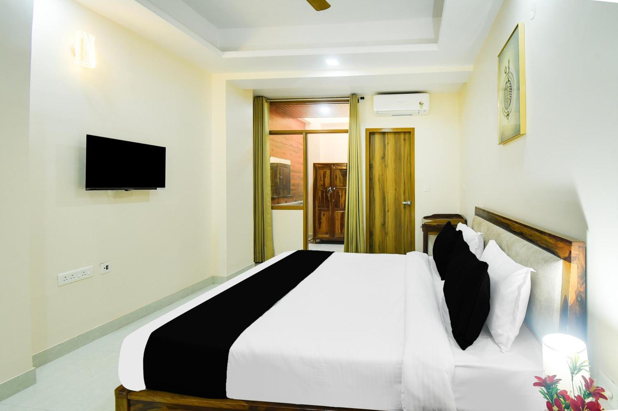Super O Royal Retreat Hotel 3*